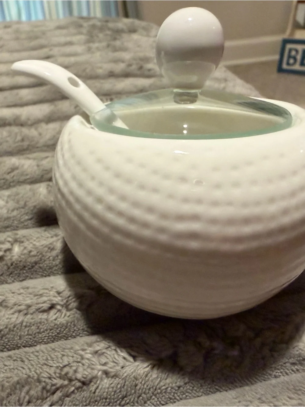 Ceramic White Sugar Bowl with Spoon and Lid - Elegant Home Kitchen Accessory